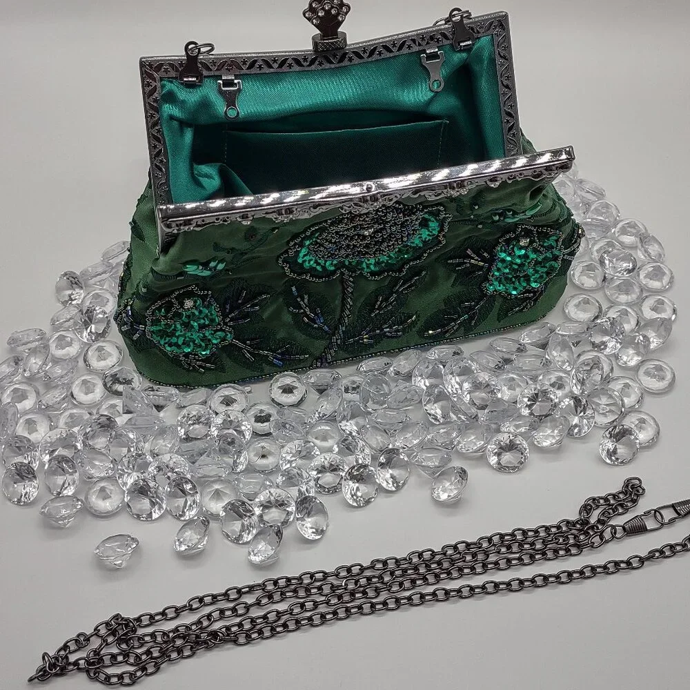Vintage Floral Embroidered Clutch Handbag - Picture 6 of 8
